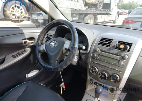 2010 Toyota Corolla S z USA, uszkodzony, nr VIN 2T1BU4EE5AC244095